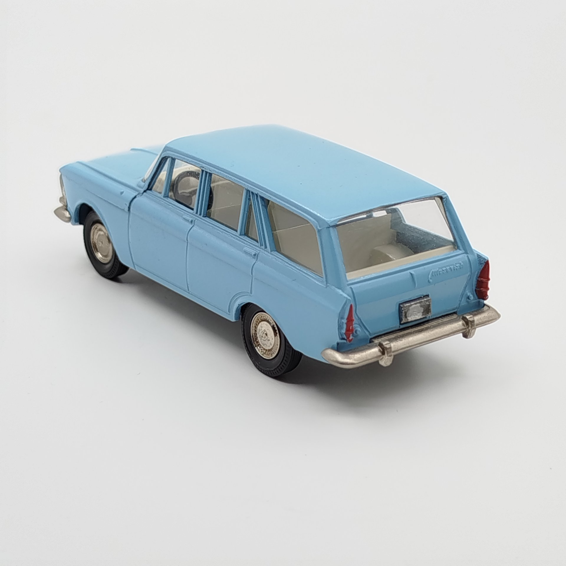 Масштабная модель автомобиля  "Москвич 427" в голубом цвете, 1:43, модель А4 — фото 5