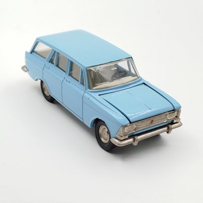 Масштабная модель автомобиля  "Москвич 427" в голубом цвете, 1:43, модель А4