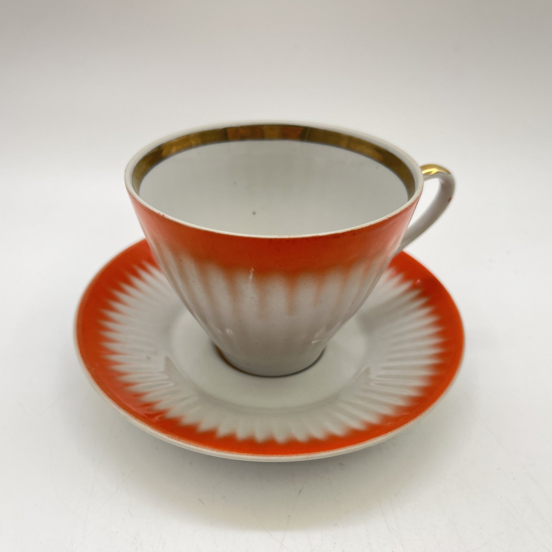 Чайная пара в бело-оранжевой гамме