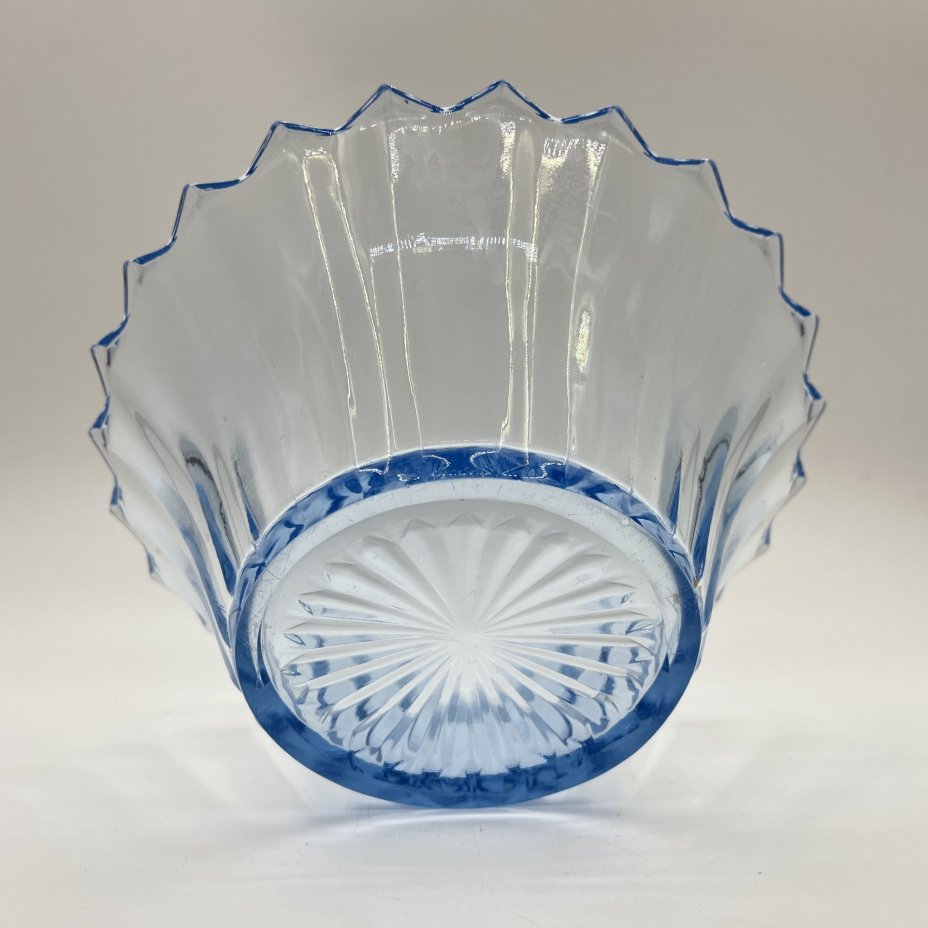 Салатник (конфетница), цветное стекло