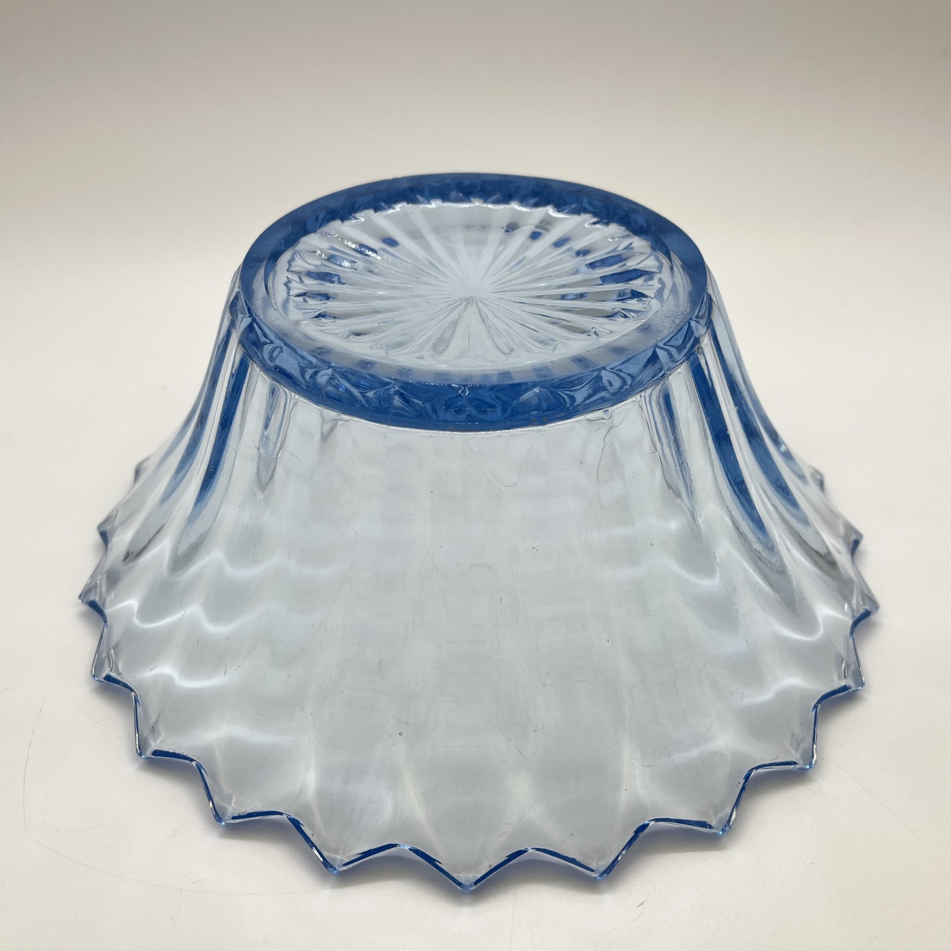 Салатник (конфетница), цветное стекло, СССР, 1970-1990 гг.