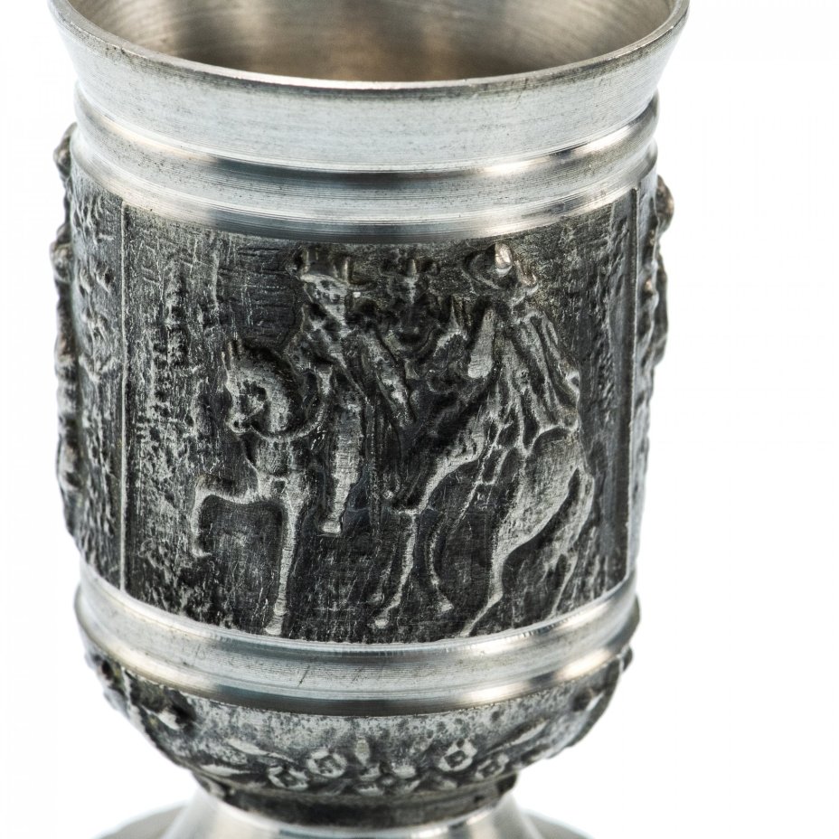 Пара стопок для крепких напитков "Мушкетеры", олово, Германия, 1970-1990 гг.