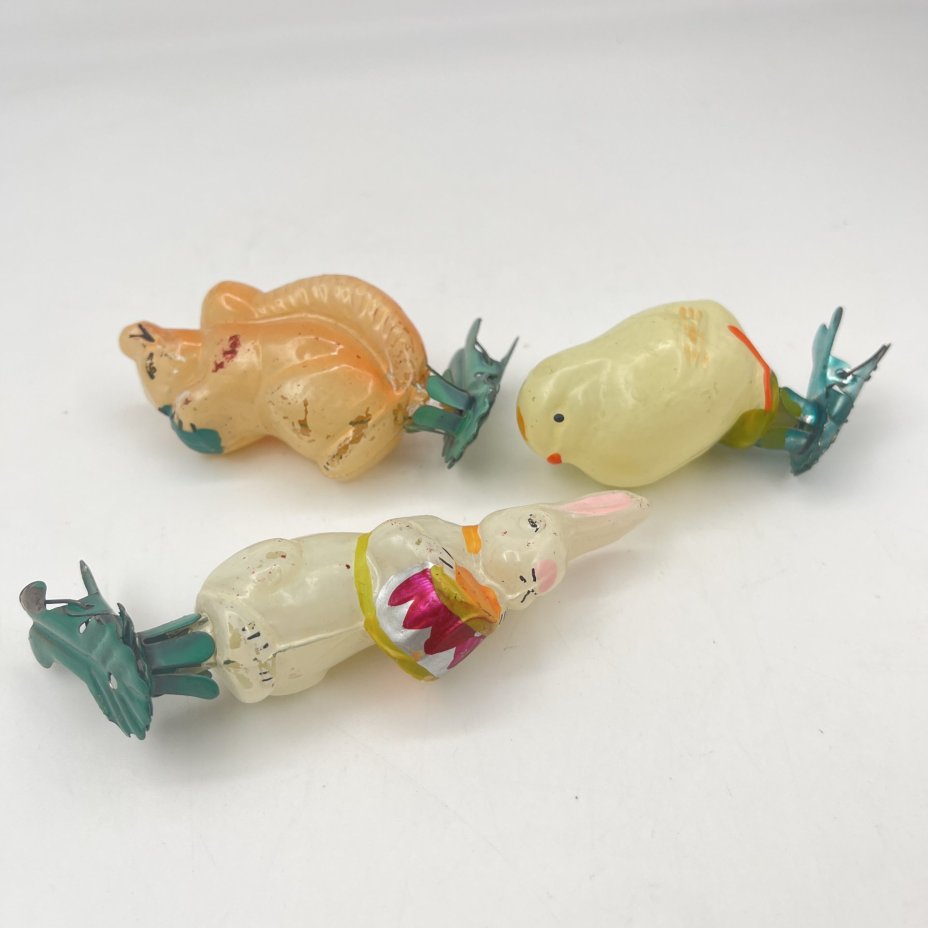 Набор из трёх елочных игрушек на прищепках ("Белочка", "Заяц с барабаном" и "Цыпленок")