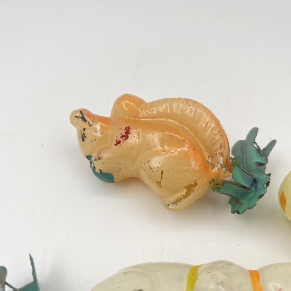 Набор из трёх елочных игрушек на прищепках ("Белочка", "Заяц с барабаном" и "Цыпленок")