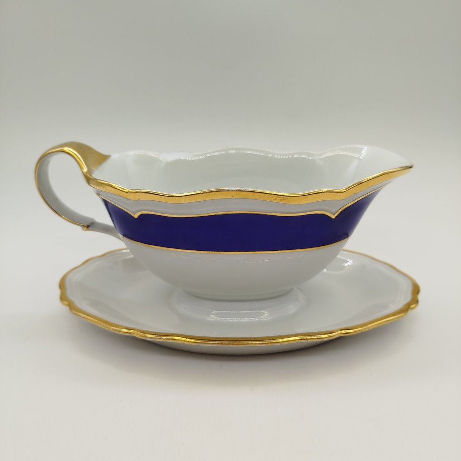 Соусник на подставке, фарфор, крытье, золочение, Европа, 1950-1960 гг.
