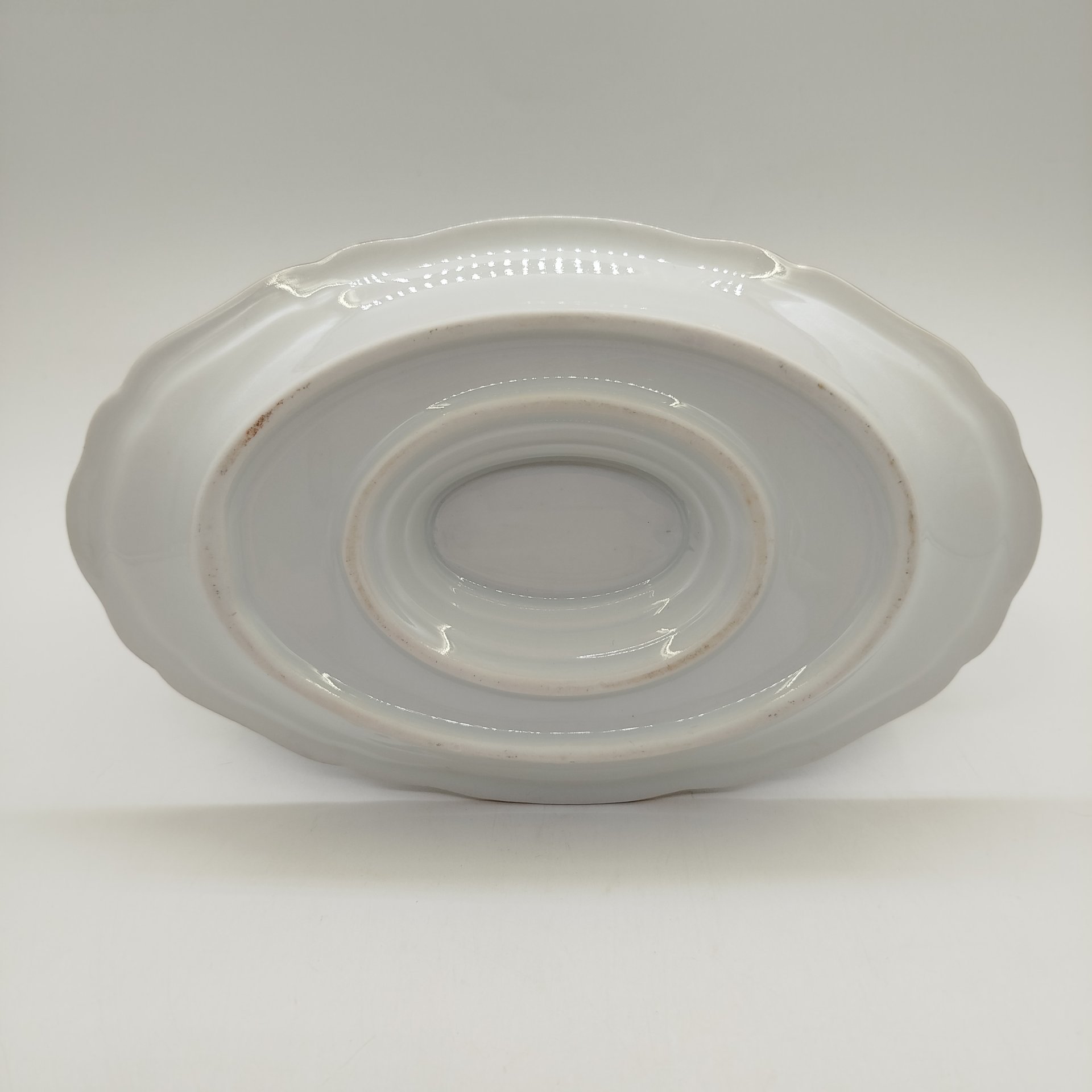 Соусник на подставке, фарфор, крытье, золочение, Европа, 1950-1960 гг.