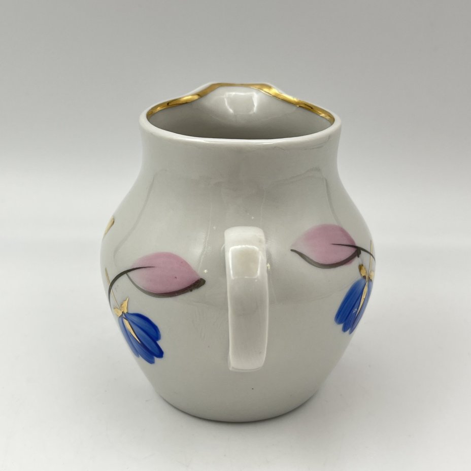 Молочник/сливочник, украшенный цветочным декором, фарфор, роспись, золочение, Дулевский фарфоровый завод (Дулёво), СССР, 1968-1991 гг.