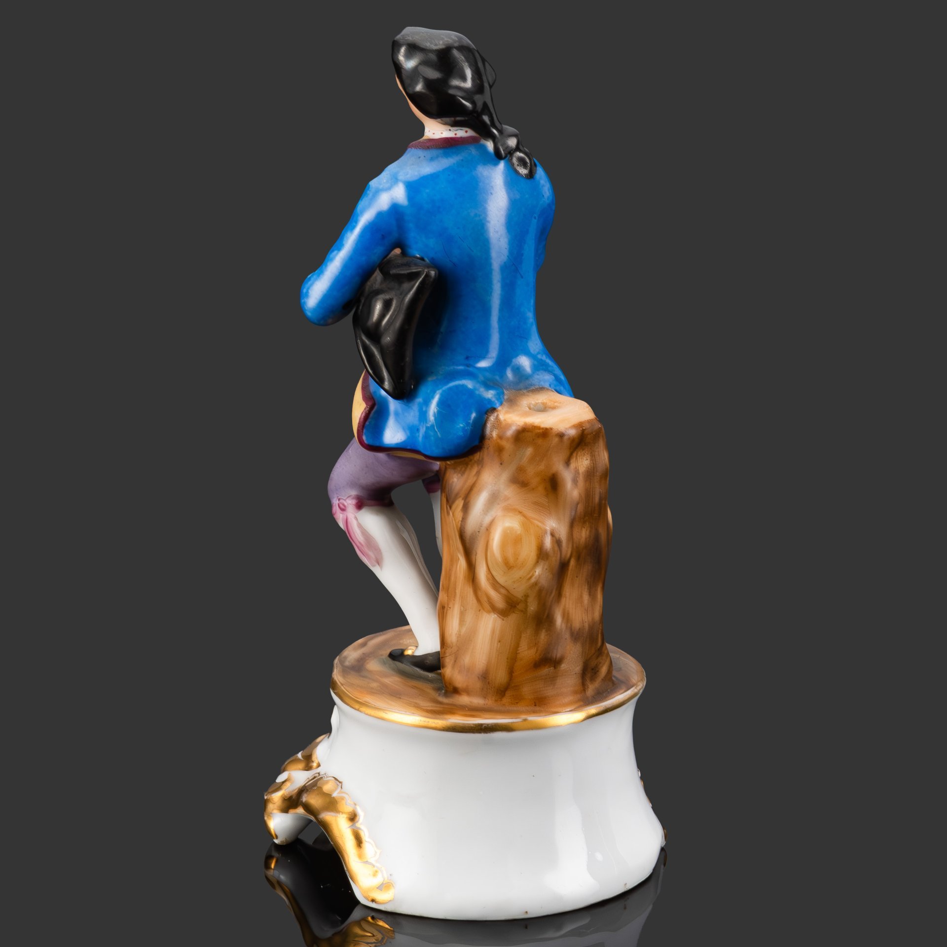 Статуэтка "Галантный кавалер", фарфор, роспись, золочение, Западная Европа, 1900-1920 гг.