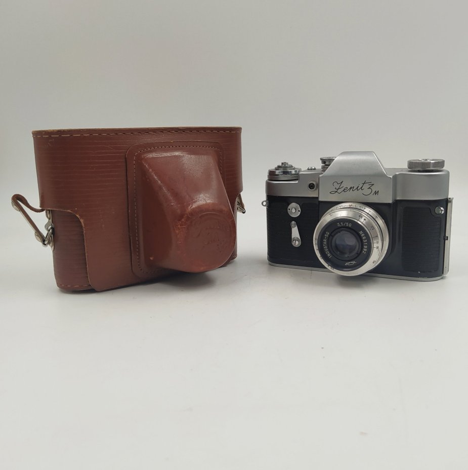 Фотоаппарат "Зенит-3М" с объективом "Индустар-50" в оригинальном кофре, металл, стекло, пластик, кожа, Красногорский механический завод (КМЗ), СССР, 1966 г.