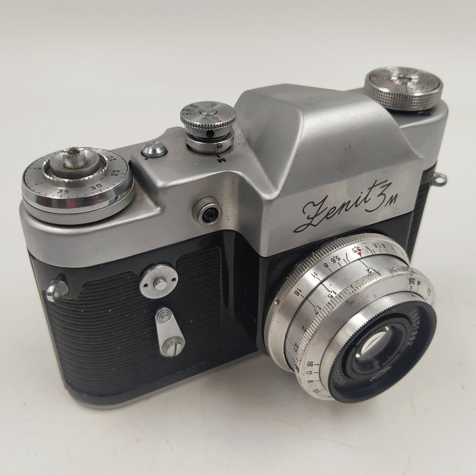 Фотоаппарат "Зенит-3М" с объективом "Индустар-50" в оригинальном кофре, металл, стекло, пластик, кожа, Красногорский механический завод (КМЗ), СССР, 1966 г.