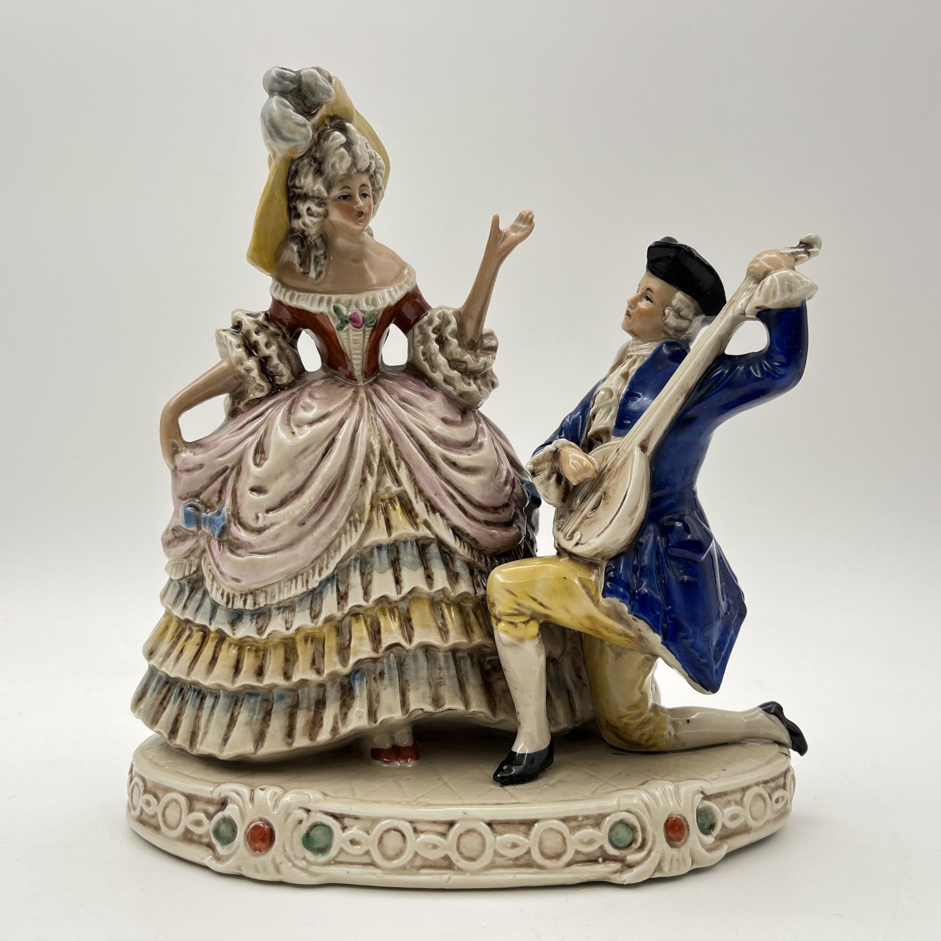 Статуэтка "Серенада для возлюбленной" ("Галантная сцена")