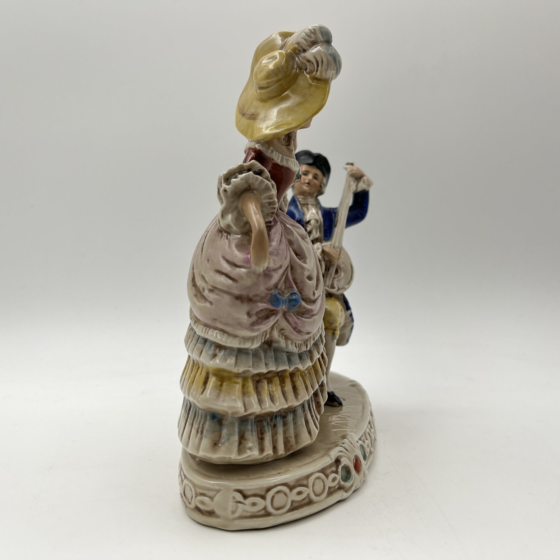 Статуэтка "Серенада для возлюбленной" ("Галантная сцена")