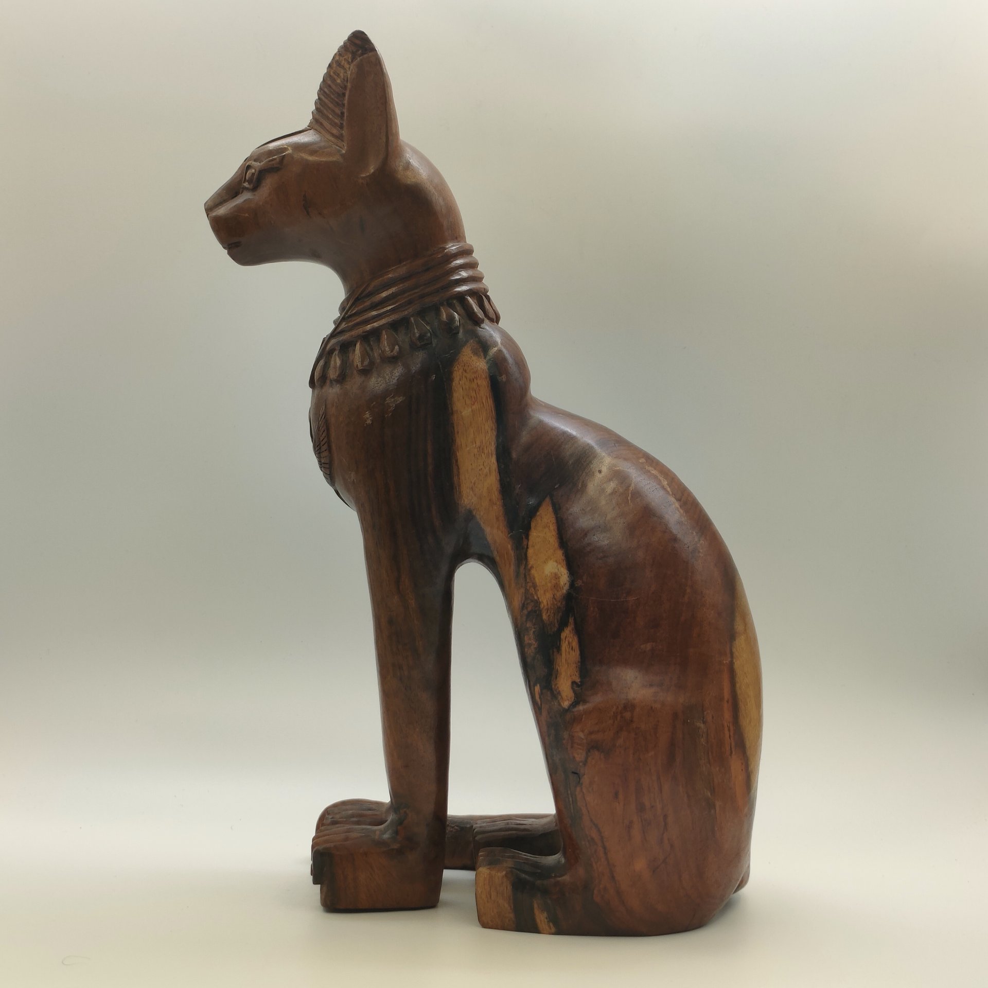 Скульптура "Бастет", дерево, резьба, тонировка, Азия, 1980-2010 гг.