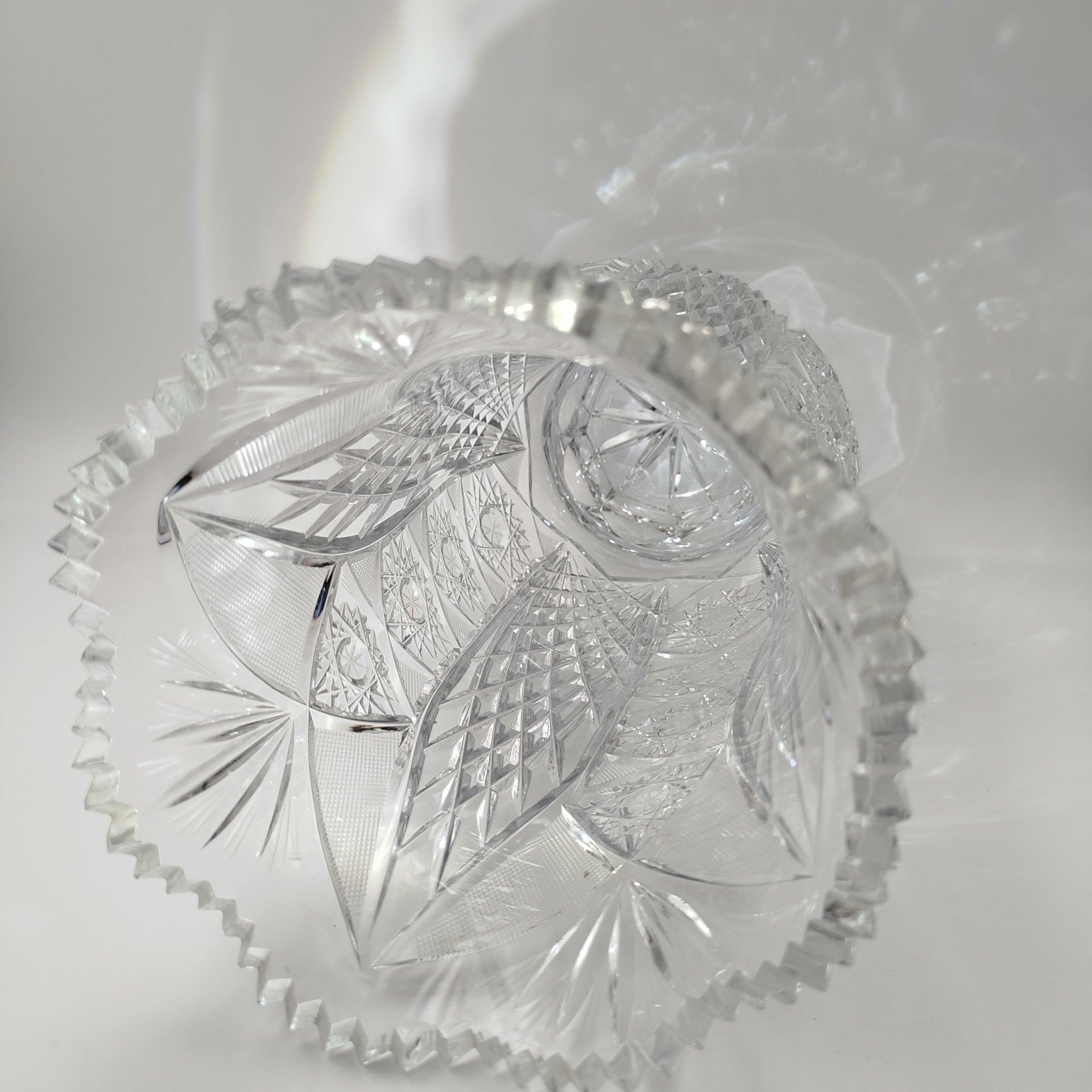 Ваза для цветов "Фирменная" (большая), хрусталь, алмазная грань, Дятьковский хрустальный завод, Россия, 1990-2010 гг.
