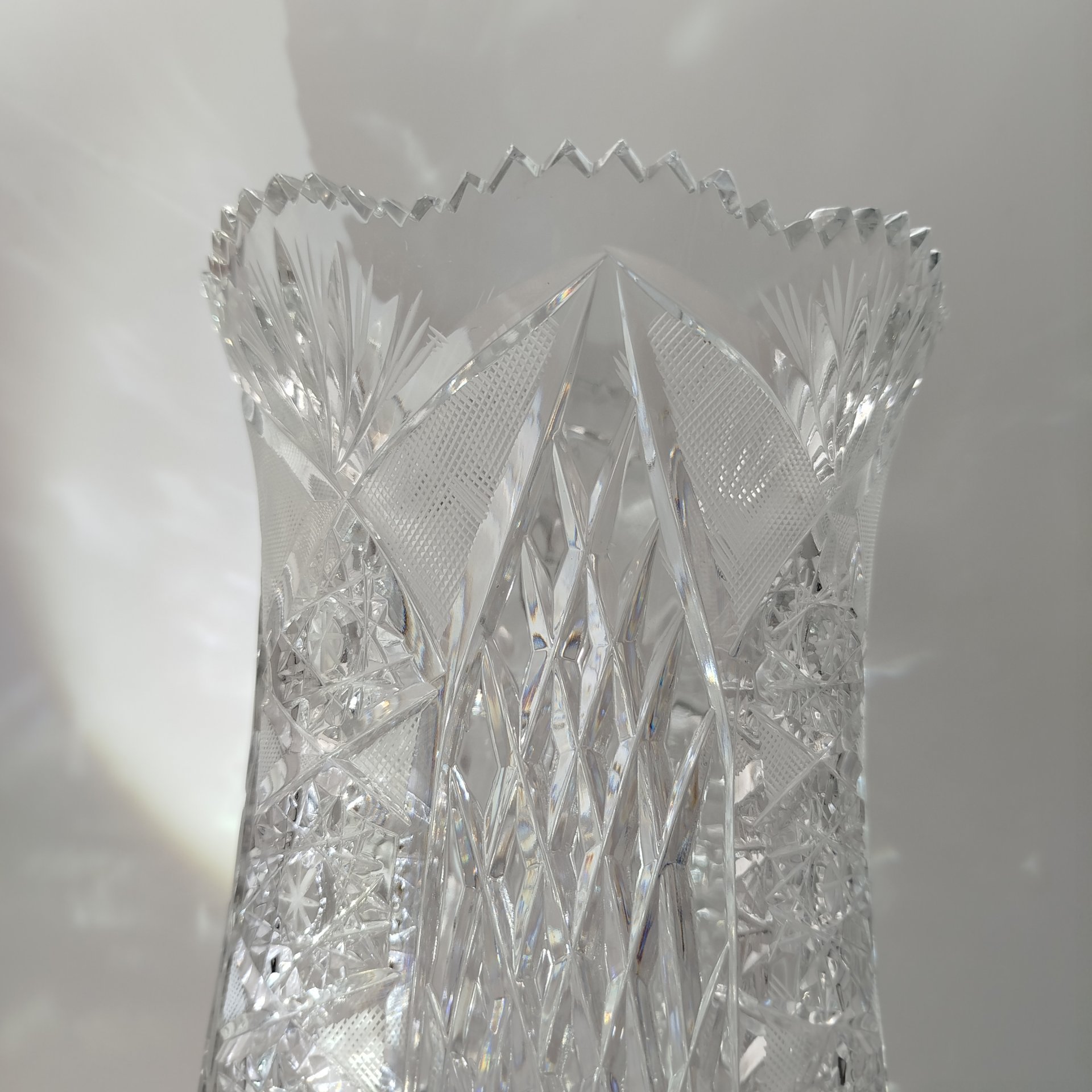 Ваза для цветов "Фирменная" (большая), хрусталь, алмазная грань, Дятьковский хрустальный завод, Россия, 1990-2010 гг.