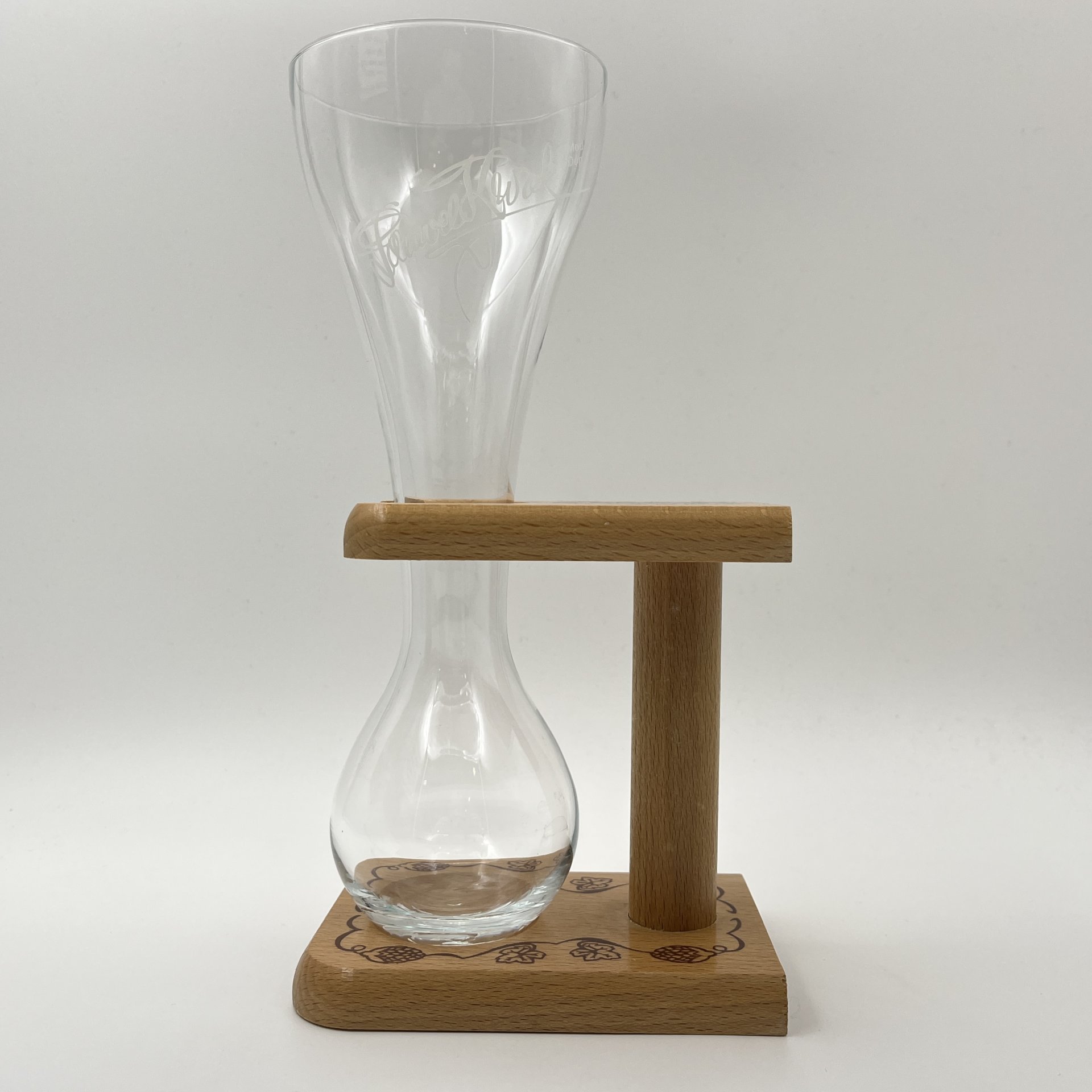 Бокал для пива (для Квака (Kwak)) уникальной формы с ручкой выполненной из дерева