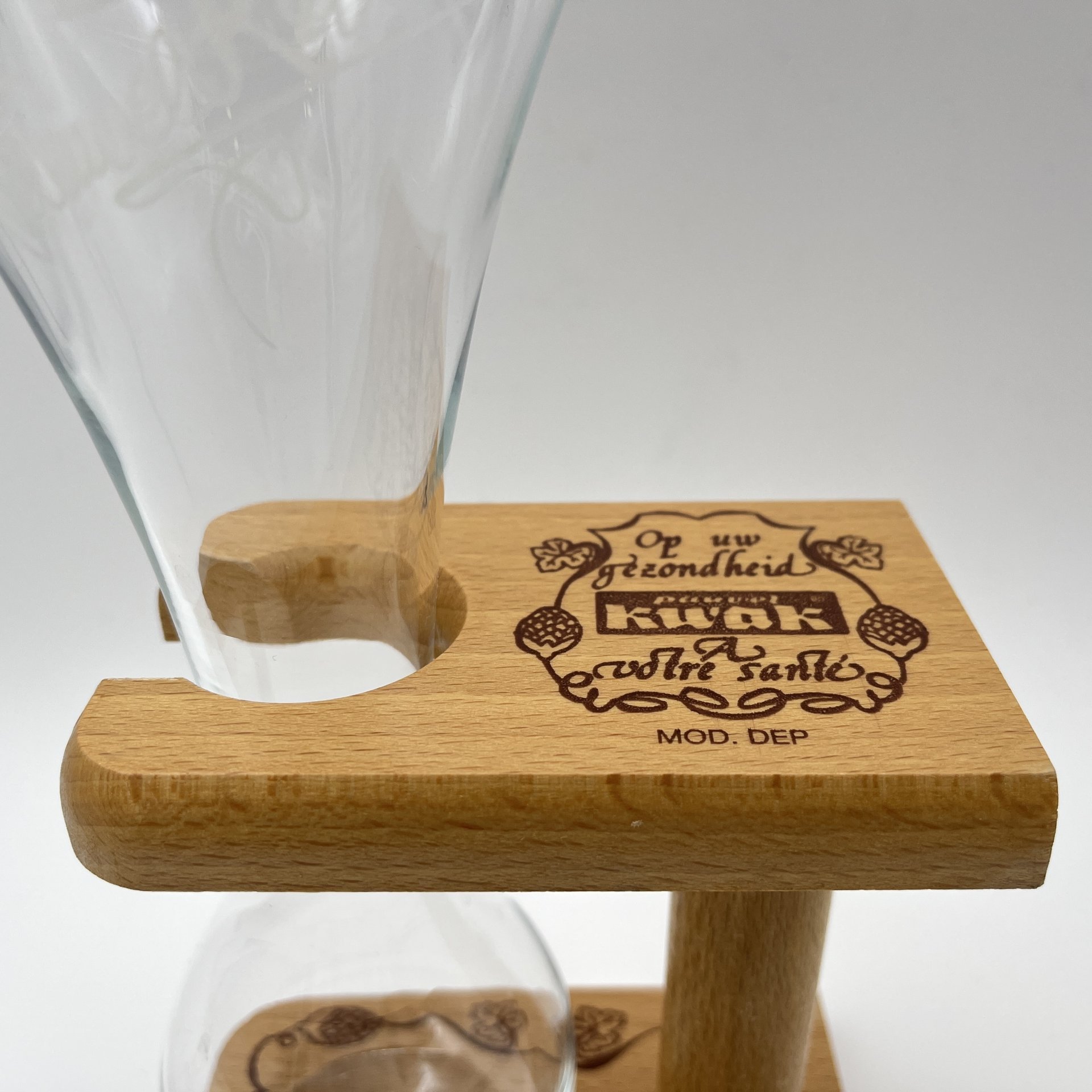 Бокал для пива (для Квака (Kwak)) уникальной формы с ручкой выполненной из дерева