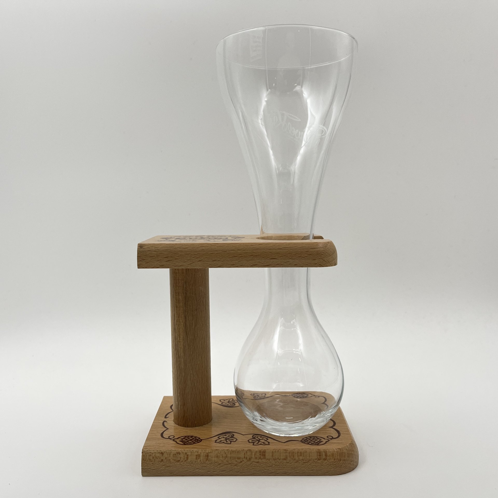 Бокал для пива (для Квака (Kwak)) уникальной формы с ручкой выполненной из дерева