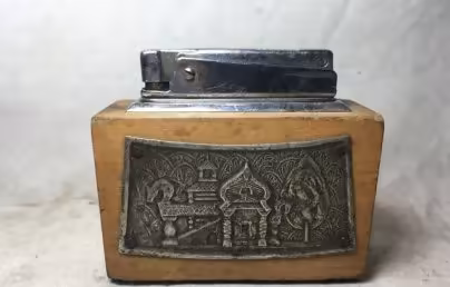 Зажигалка бензиновая