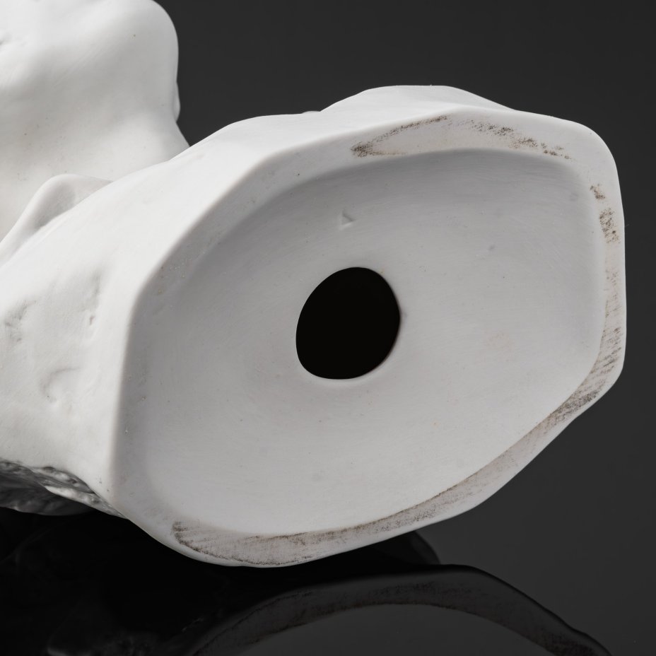 Бюст "А.С. Пушкин", автор модели А.Д. Корсиков, фарфор, бисквит, Ленинградский фарфоровый завод (ЛФЗ), СССР, 1960-1970 гг.