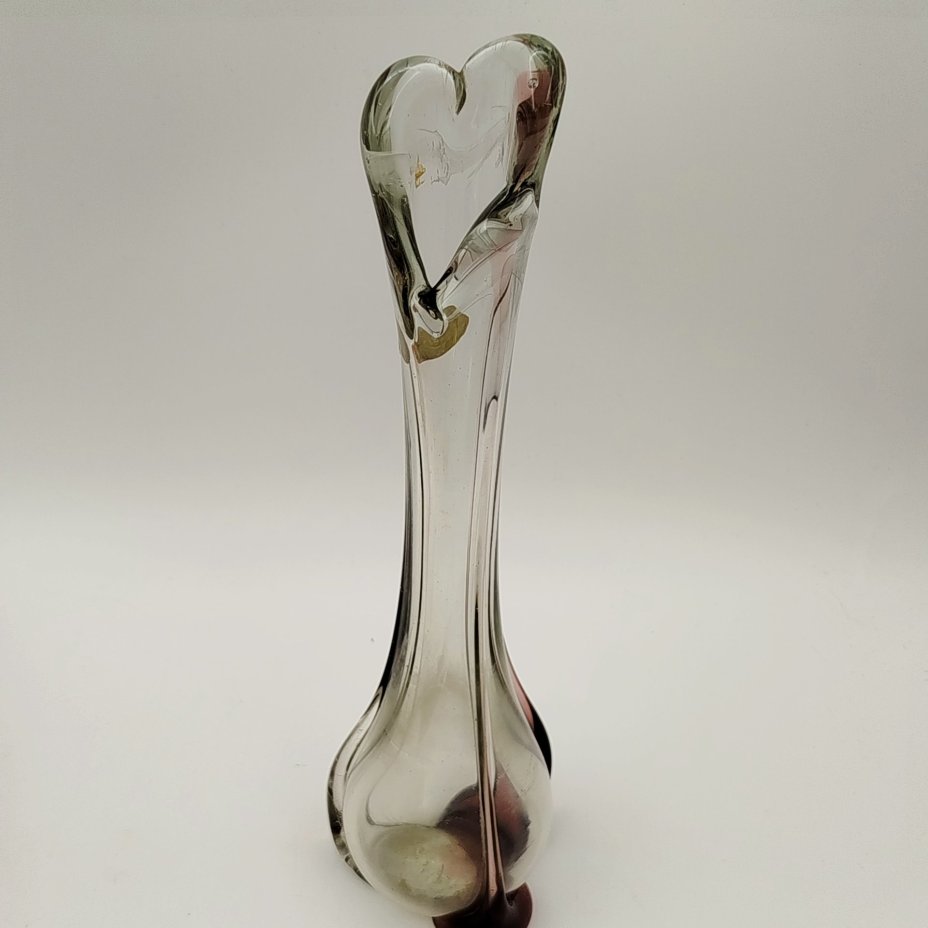 Ваза «Волна» с прозрачным туловом и марганцевыми полосами