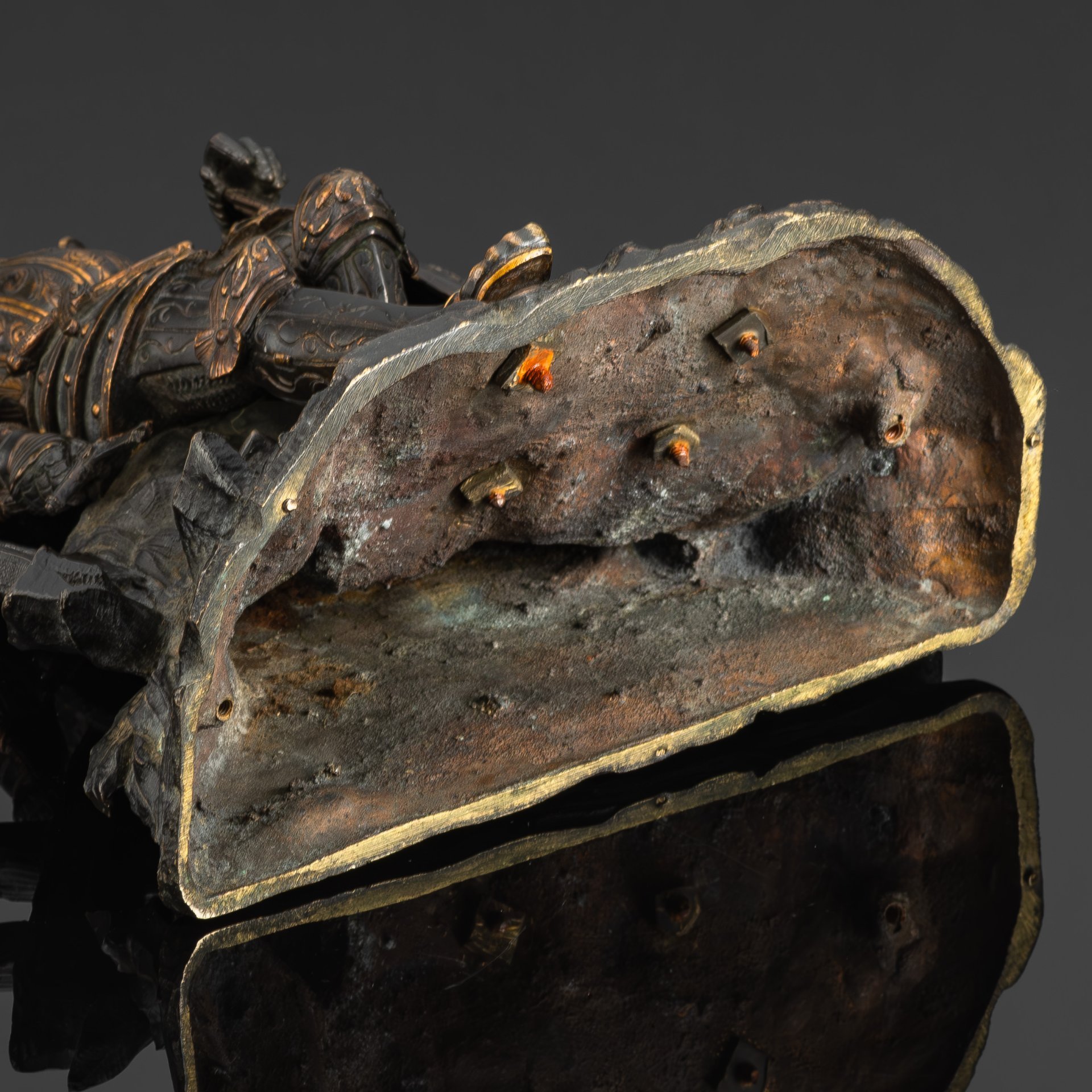 Скульптура "Рыцарь после сражения" ("Без страха и упрека"), бронза, литье, Европа, 1950-1970 гг.