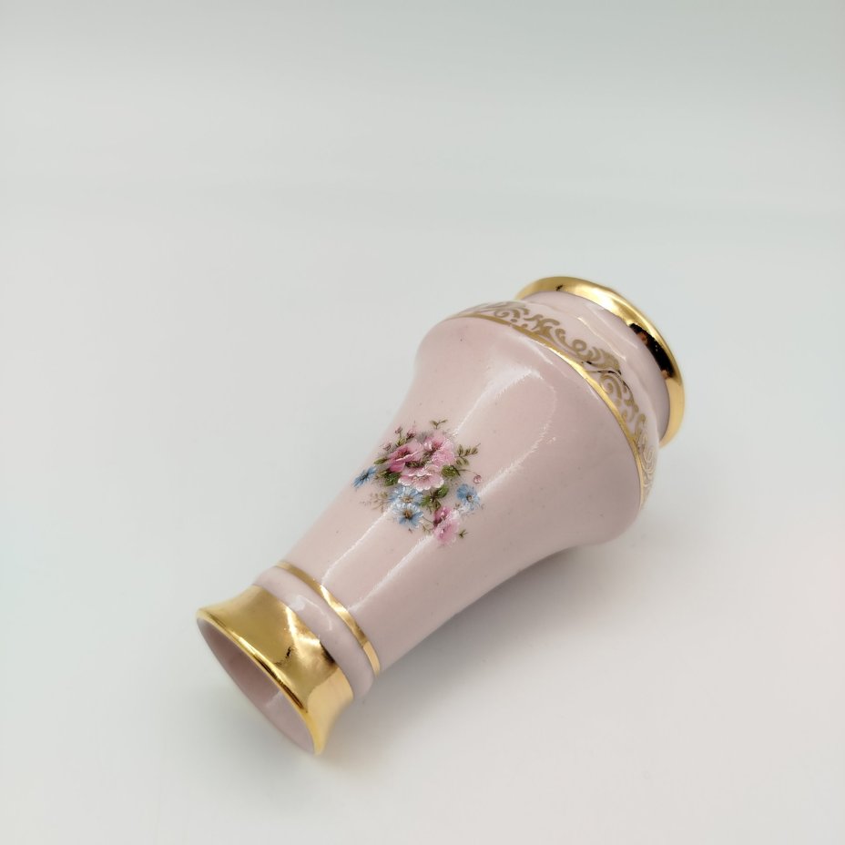 Ваза миниатюрная розового оттенка с цветочным декром, фарфор, деколь, золочение, Pirkenhammer, Чехия, 1991-2010 гг.