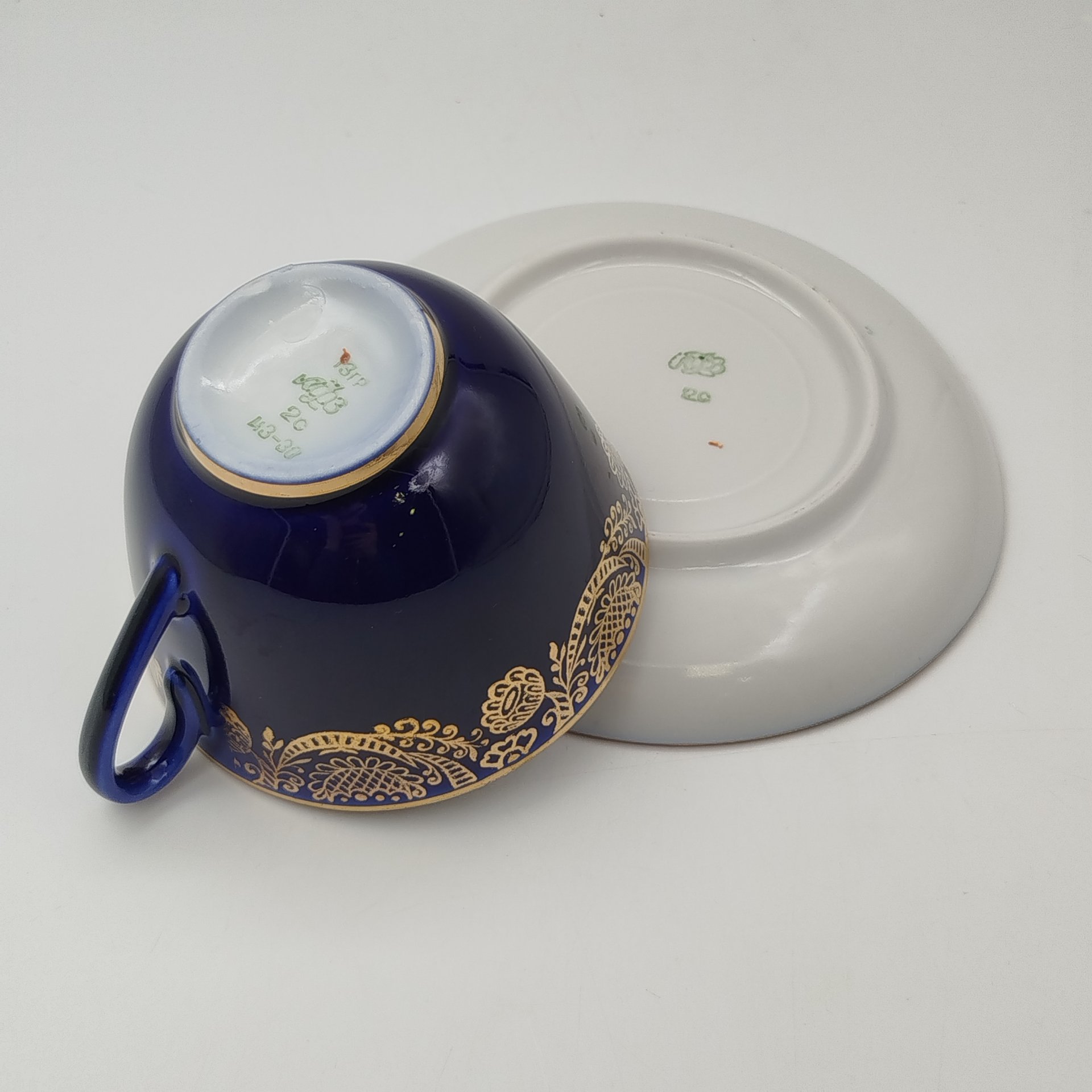 Пара чайная "Золотой фриз", фарфор, крытье кобальтом, Ленинградский фарфоровый завод (ЛФЗ), СССР, 1960-1970 гг.