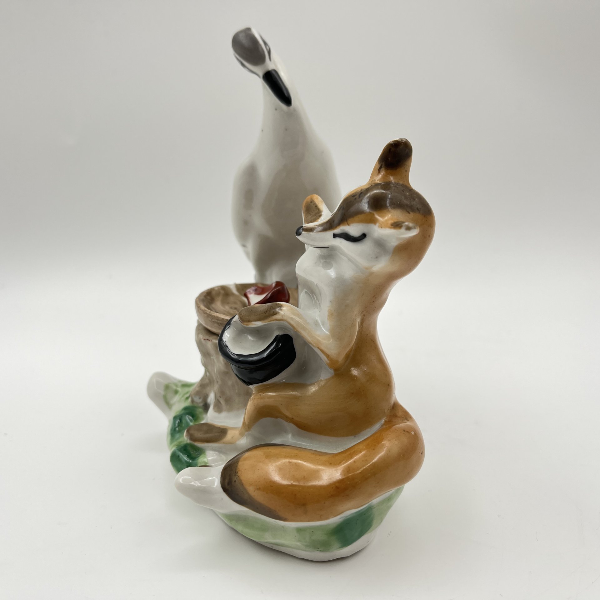 Чернильница «Лиса и журавль», скульптор Ю.П. Смирнов, фарфор, роспись, Артель «Прогресс», СССР, 1950-1970 гг.