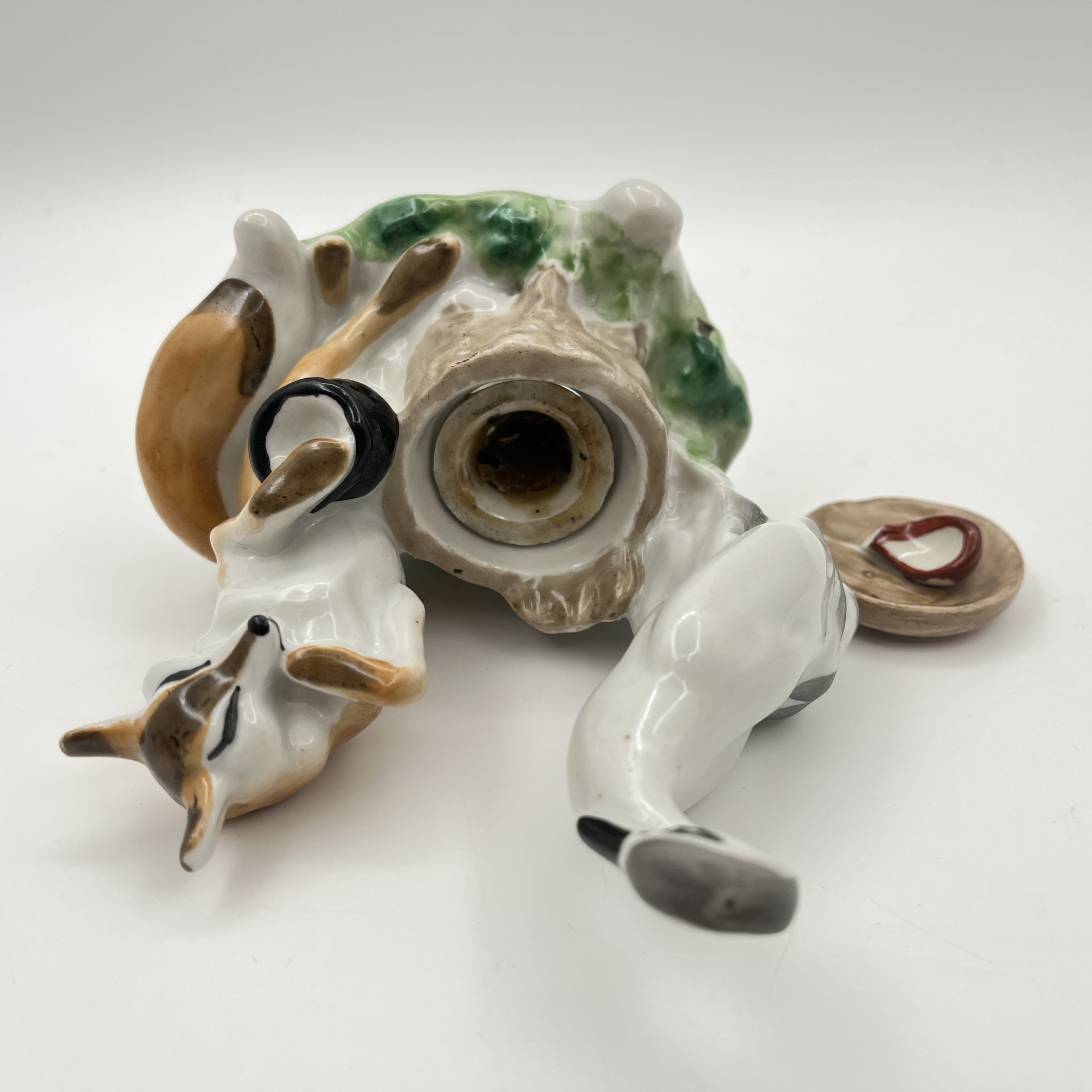 Чернильница «Лиса и журавль», скульптор Ю.П. Смирнов, фарфор, роспись, Артель «Прогресс», СССР, 1950-1970 гг.