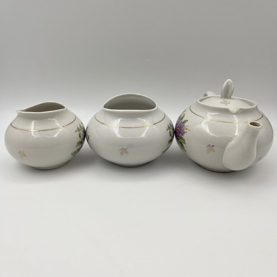 Набор из трех предметов "Сирень" (чайник, молочник и сахарница)