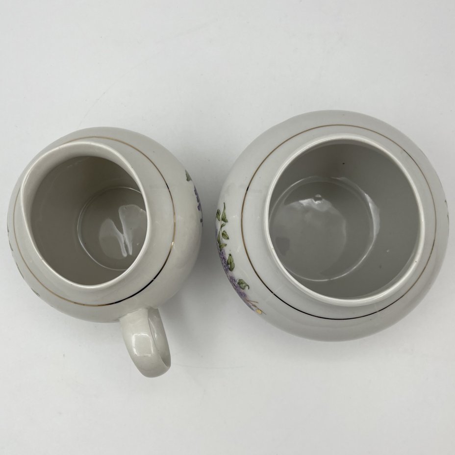 Набор из трех предметов "Сирень" (чайник, молочник и сахарница)