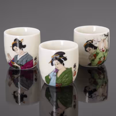 Набор для сакэ из трех стопок