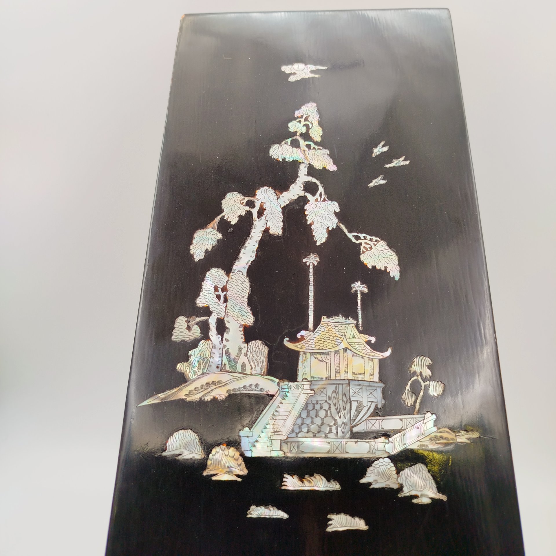 Панно настенное "Пейзаж с пагодой"