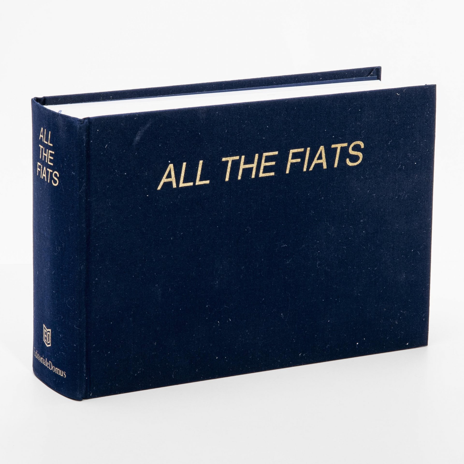 Альбом "All the Fiats" (на английском языке), бумага, печать, суперобложка, футляр, издательство "Editoriale Domus", Милан, Италия, 1996 г.