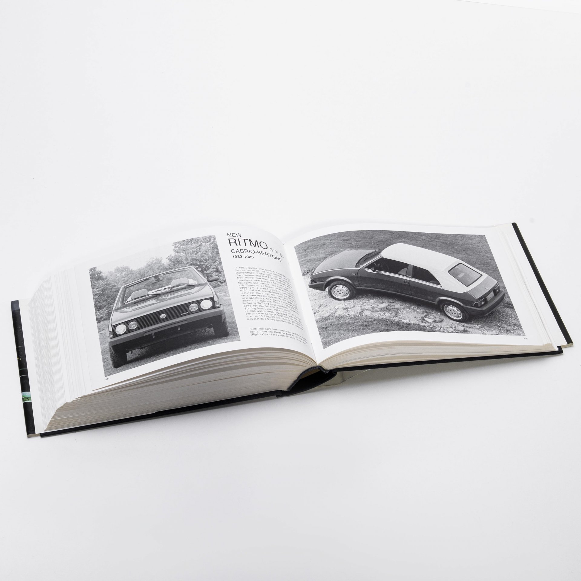 Альбом "All the Fiats" (на английском языке), бумага, печать, суперобложка, футляр, издательство "Editoriale Domus", Милан, Италия, 1996 г.