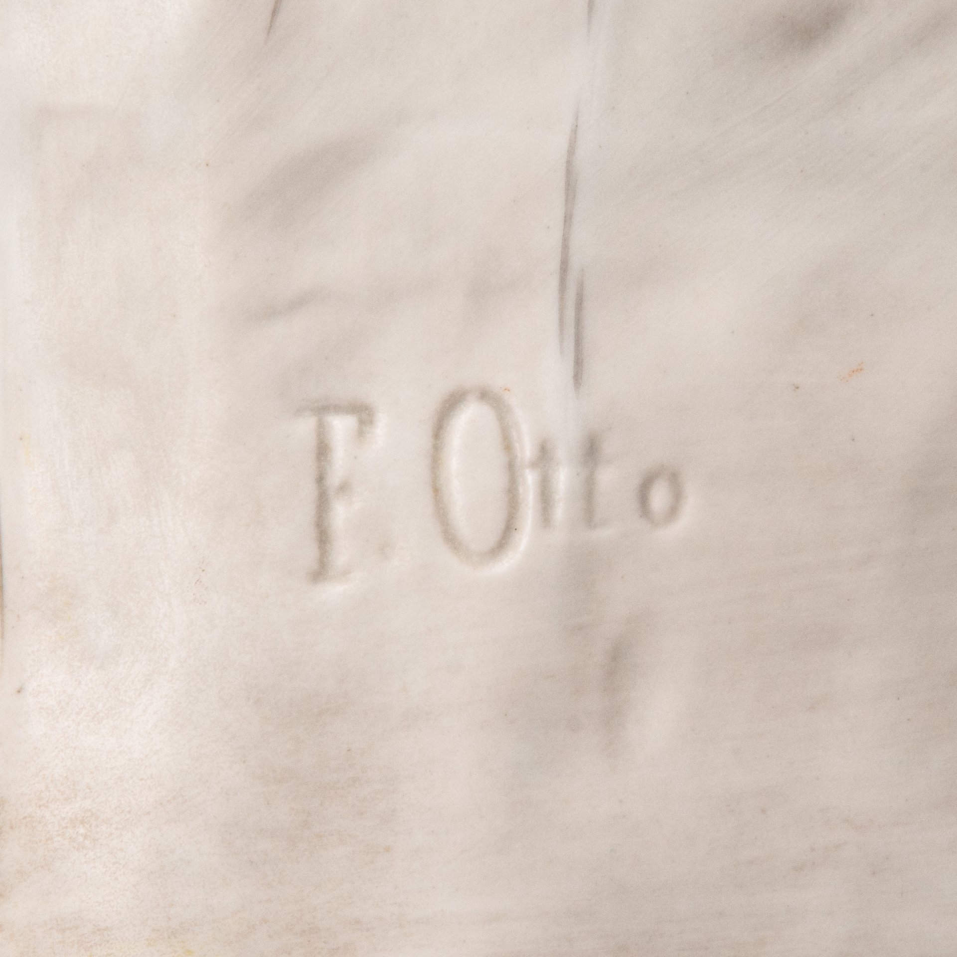 Статуэтка "Водонос" (крупная), дизайнер F. Otto, фарфор, роспись, Royal Dux, Чехословакия, 1918-1945 гг.