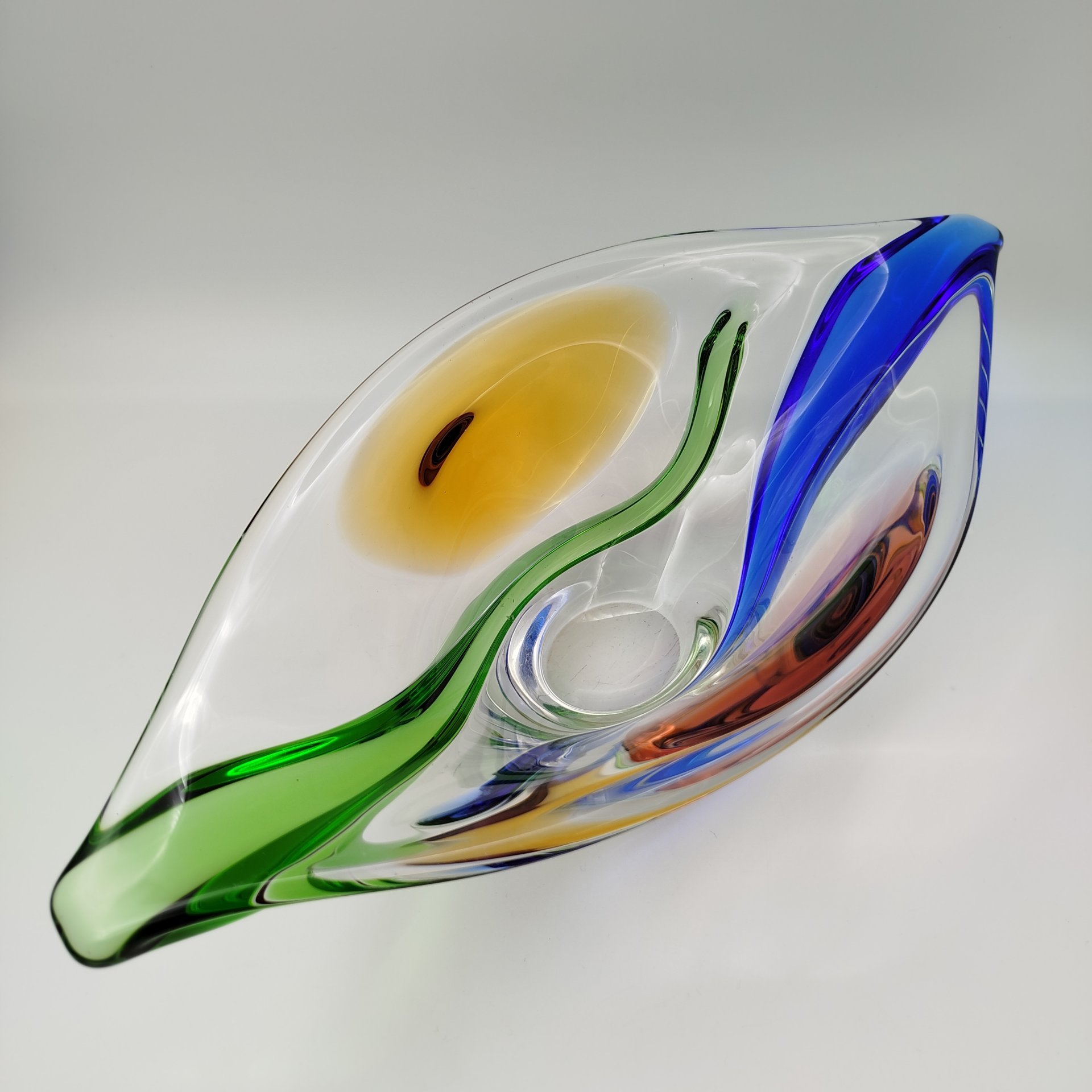 Фруктовница (конфетница) из серии "Рапсодия", дизайнер Франтишек Земек (František Zemek), Mstisov Glassworks (Стекольный завод в Мстишов)