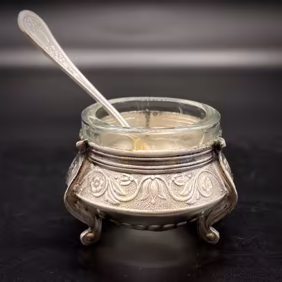 Солонка с миниатюрной ложечкой, Мстерская художественная фабрика  «Ювелир»