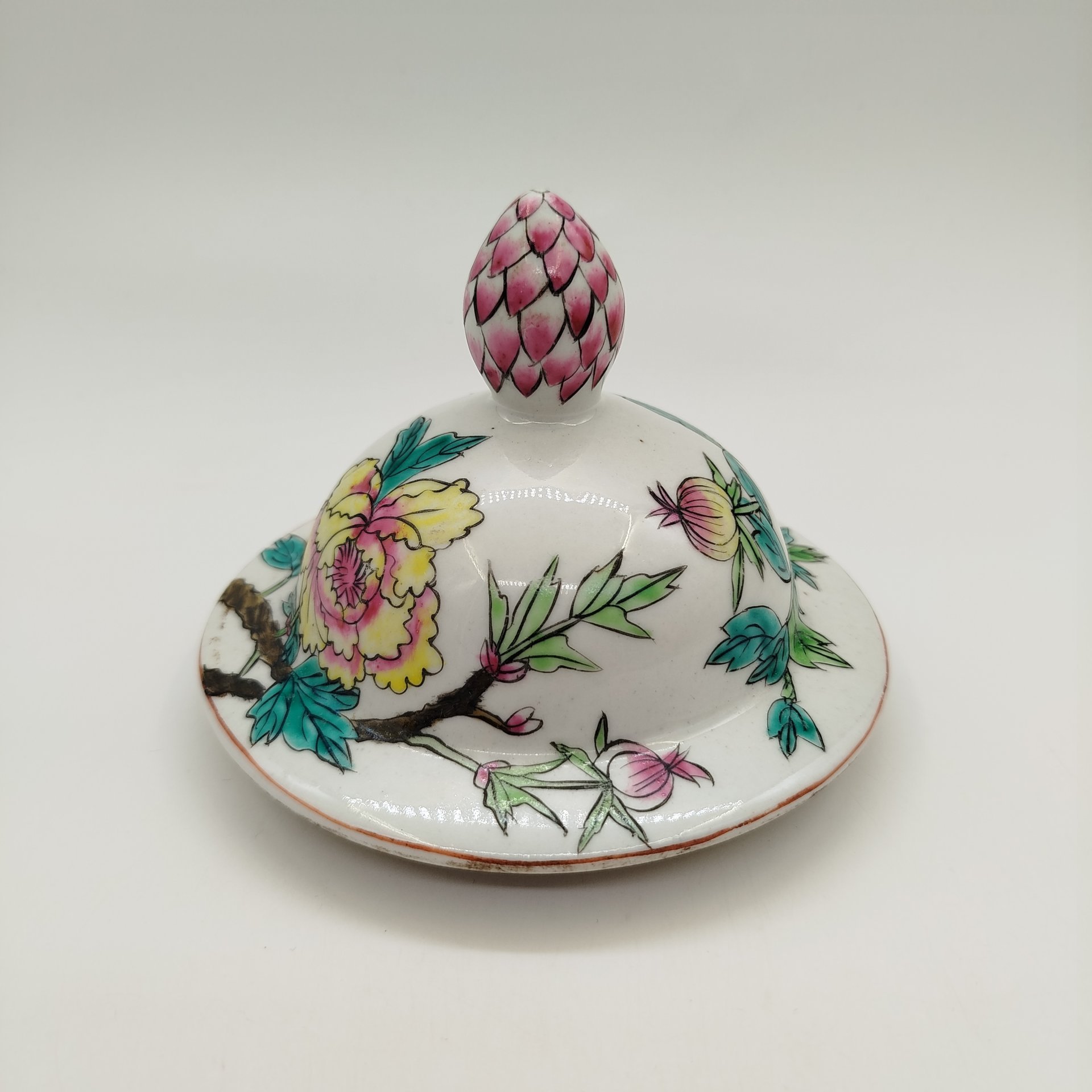 Крышка от вазы с растительным декором, фарфор, роспись, Китай, 1950-1980 гг.