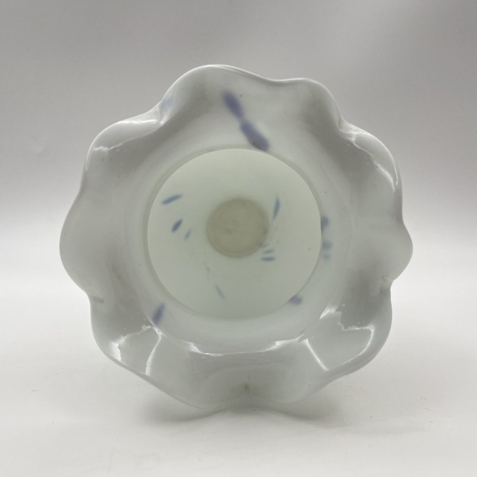 Ваза с фестончатым бортом