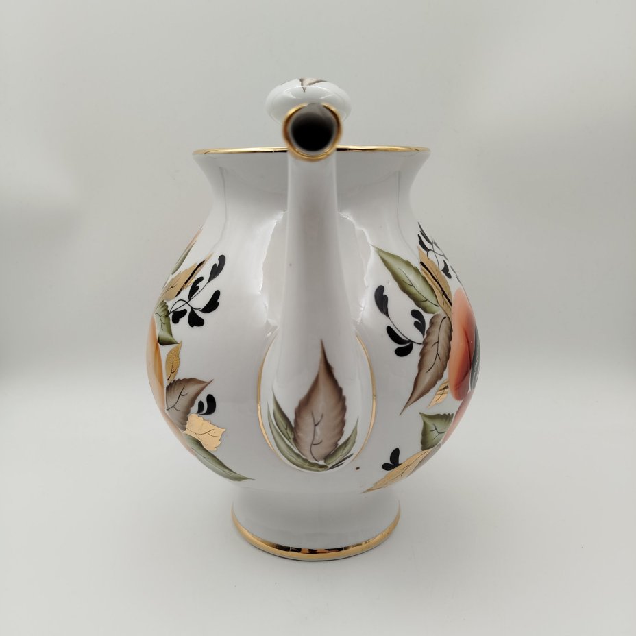Чайник заварочный (большой) с цветочным декором, фарфор, роспись, золочение, Ленинградский опытный завод (ЛОЗ), СССР, 1984-1991 гг.
