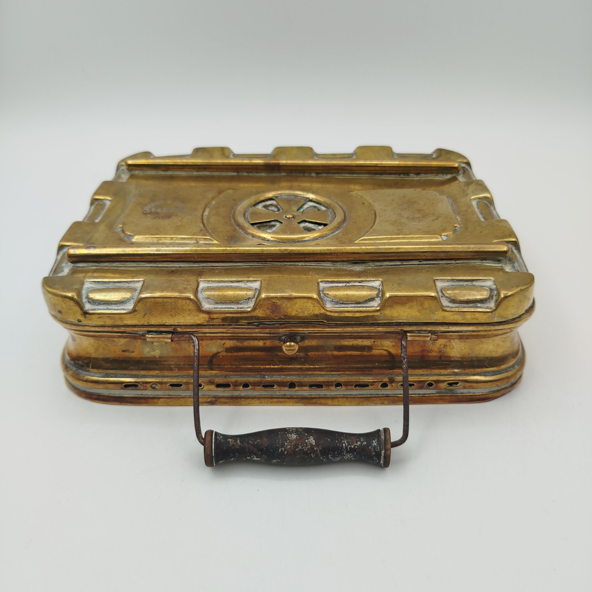 Портативная конфорка (обогреватель), латунь, дерево, Франция, 1890-1910 гг.