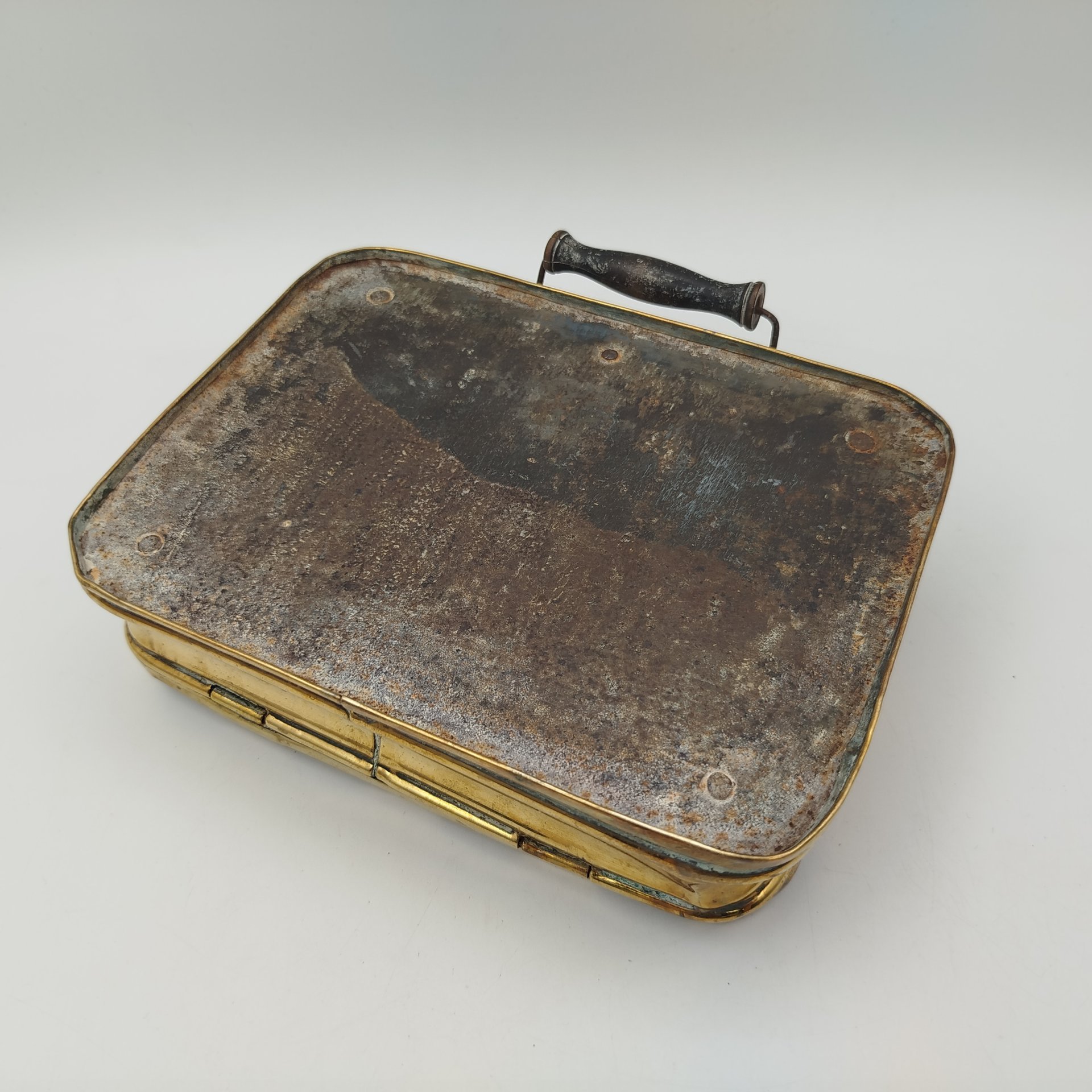 Портативная конфорка (обогреватель), латунь, дерево, Франция, 1890-1910 гг.