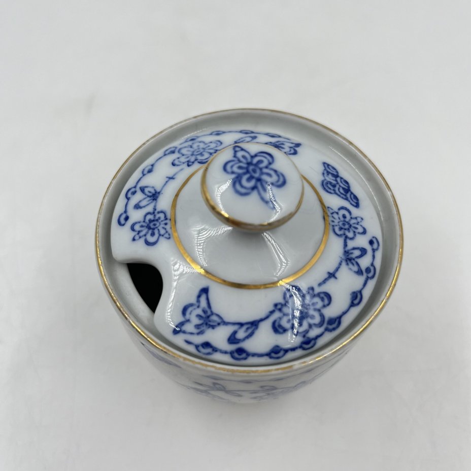Сахарница с растительным декором, фарфор, золочение, роспись, ГДР, 1961-1989 гг.