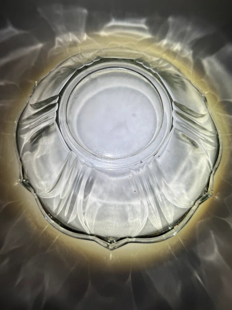 Салатник (фруктовница) с рельефным краем "Цветок", стекло, Дятьковский хрустальный завод, СССР, 1950-1970 гг.