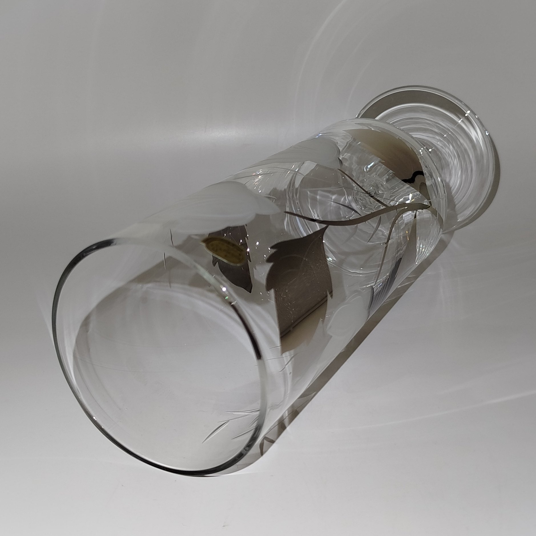 Ваза с декором в виде ветки роз, хрусталь, матирование, серебрение, Bohemia Crystal (Bohemia Glass), Чехословакия, 1970-1990 гг., Bohemia Crystal (Bohemia Glass)