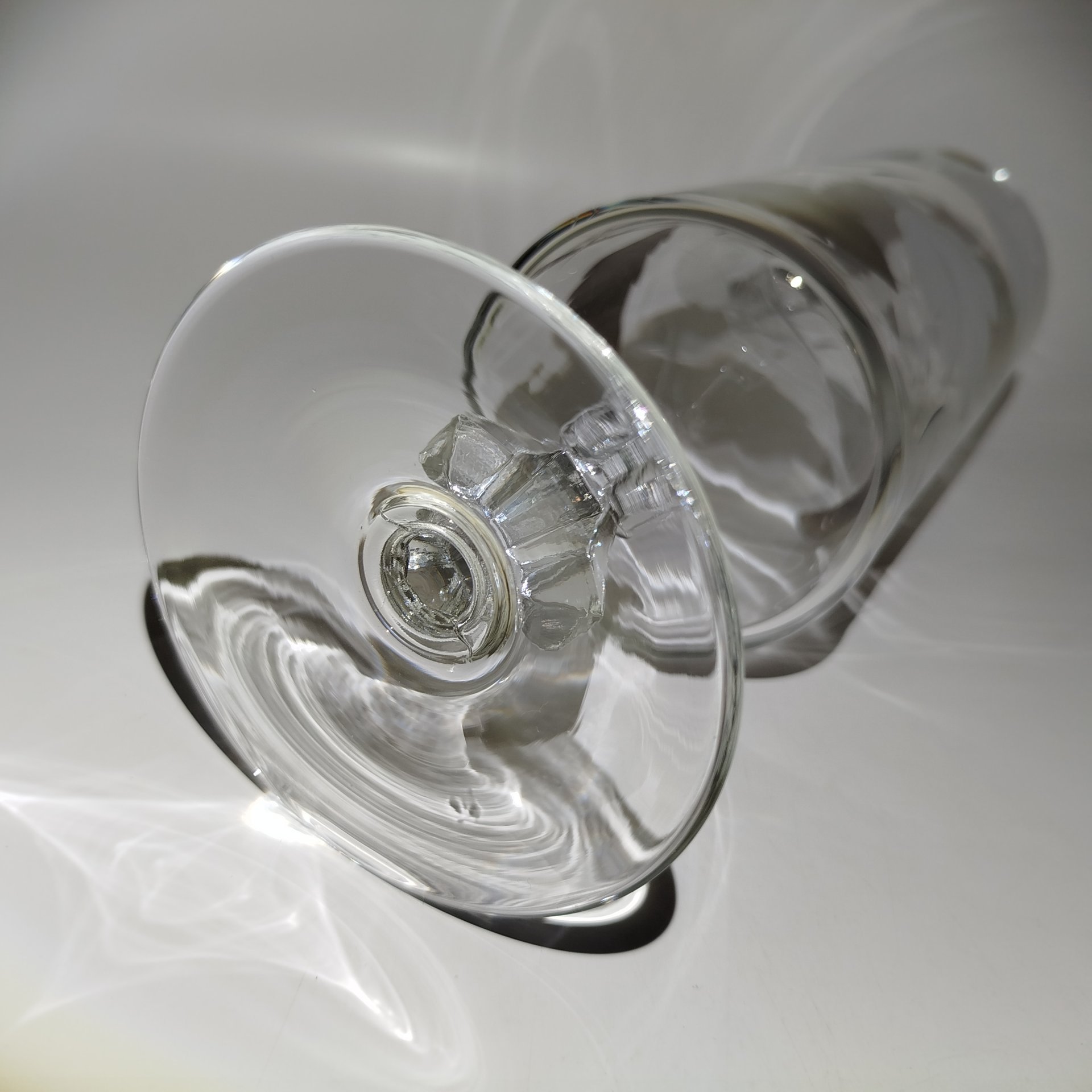 Ваза с декором в виде ветки роз, хрусталь, матирование, серебрение, Bohemia Crystal (Bohemia Glass), Чехословакия, 1970-1990 гг., Bohemia Crystal (Bohemia Glass)