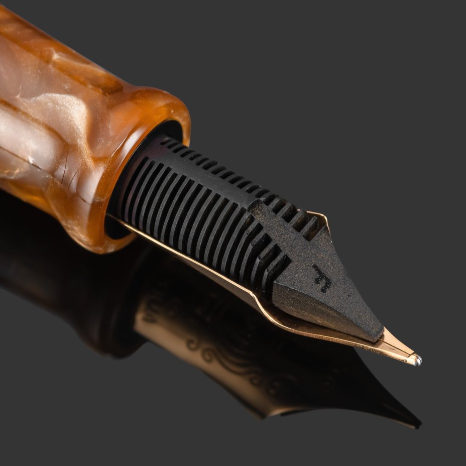 Ручка перьевая "Aurora Viaggio Segreto in Italia" (Тайное путешествие Авроры в Италию), в подарочной коробке