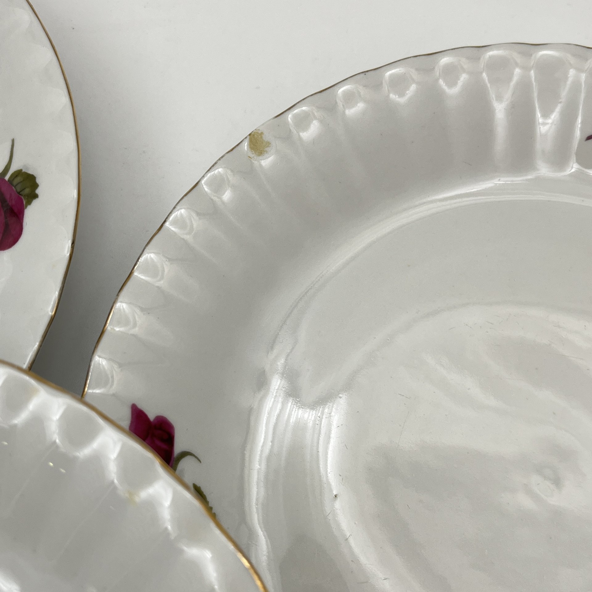 Набор из 10-ти десертных тарелок, украшенных изображением розы